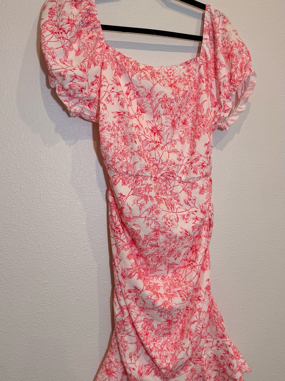 Pink Floral Puff-Sleeve Midi Dress